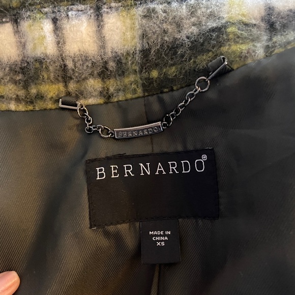 Bernardo Plaid Coat - Picture 6 of 7